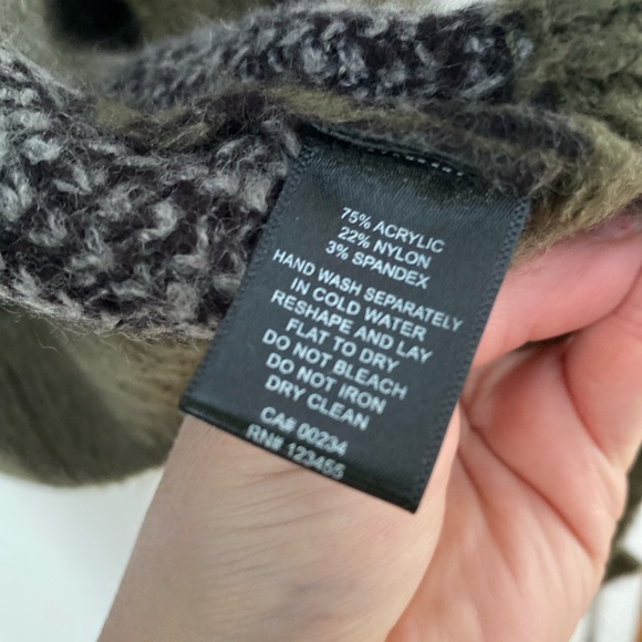 COPY - Design Lab NWT Camo open cardigan size large - Picture 7 of 7